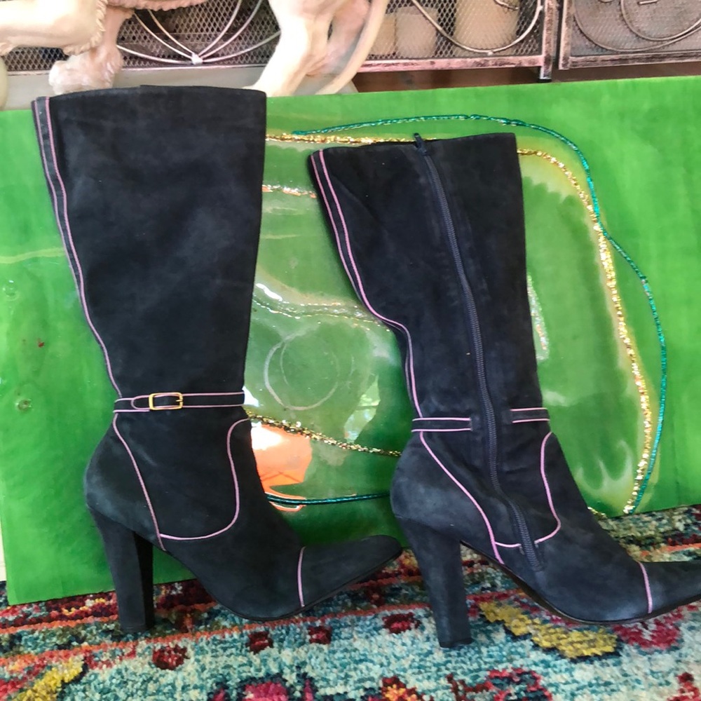 BCBG max azaria Blue suede boots